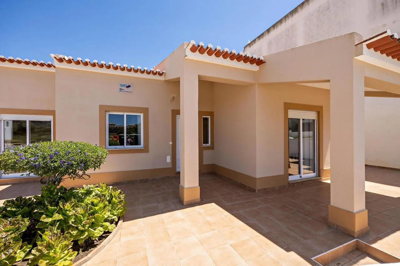 Casa Bege T1 Villa Burgau 0*,  Portugal